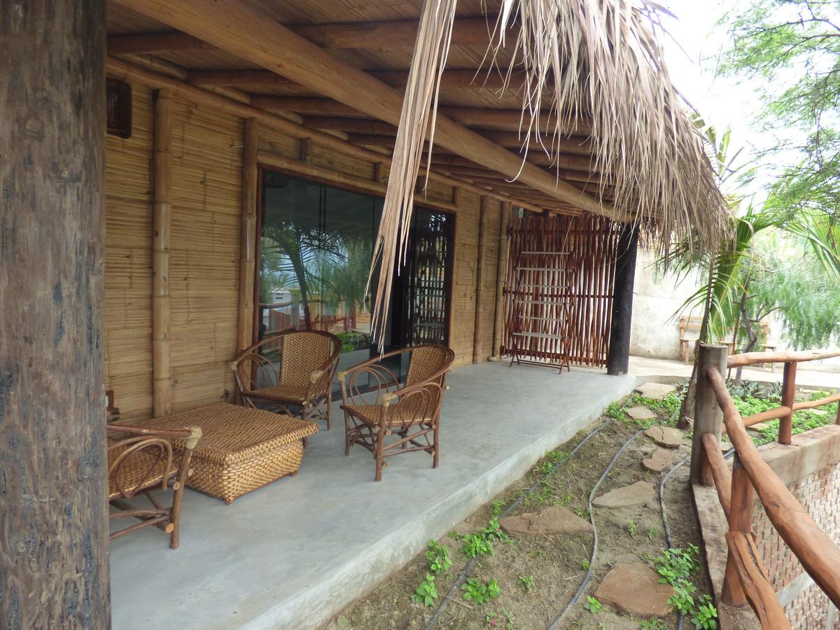 Kasa Pelikanos Vichayito Exterior foto